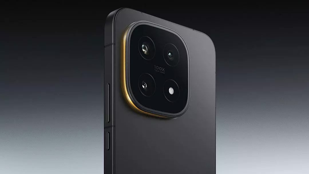 First Look at the iQOO 15: A Powerful, Bright, and Surprisingly Cheap Flagship